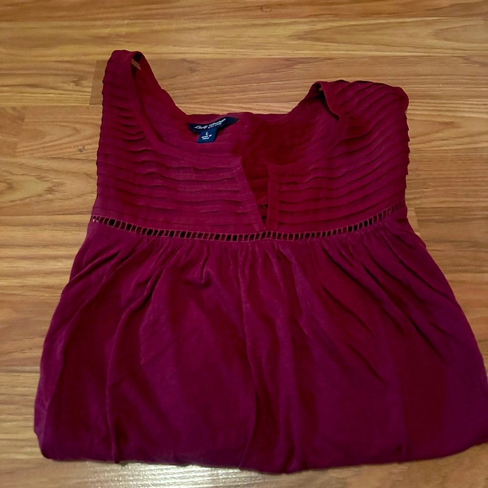 Beautiful Lucky Brand burgundy blouse. Size L